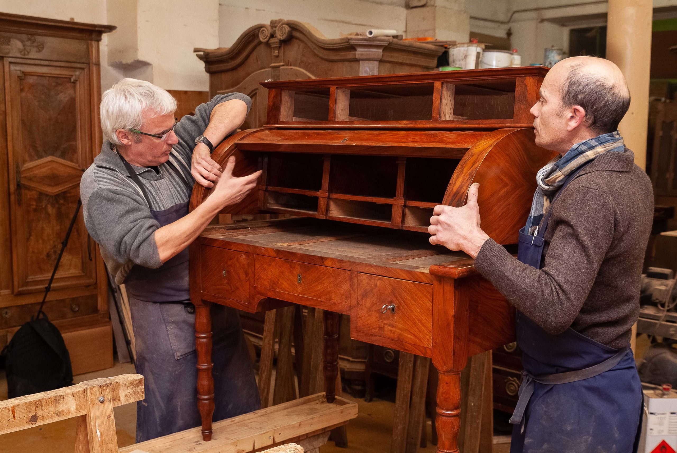 expertise-meuble-allegretti les deux frères Allegretti, Serge et Nicolas